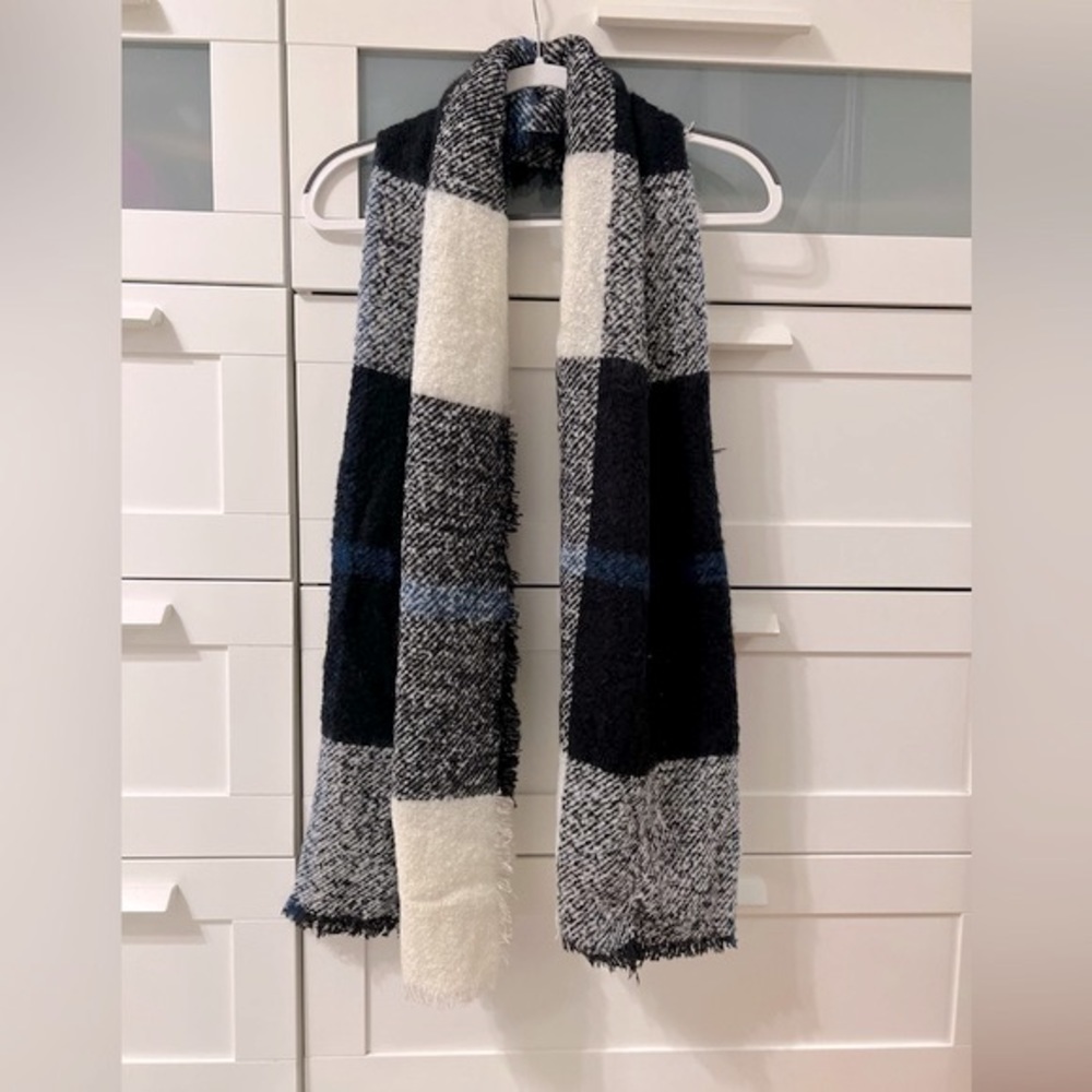 Apt. 9 Plaid Blanket Scarf
